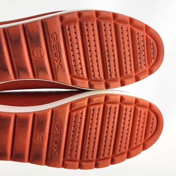 GEOX Women's Orange White Leather Flat Casual Loafer Shoe Almond Toe Size 37.5 - Picture 15 of 16